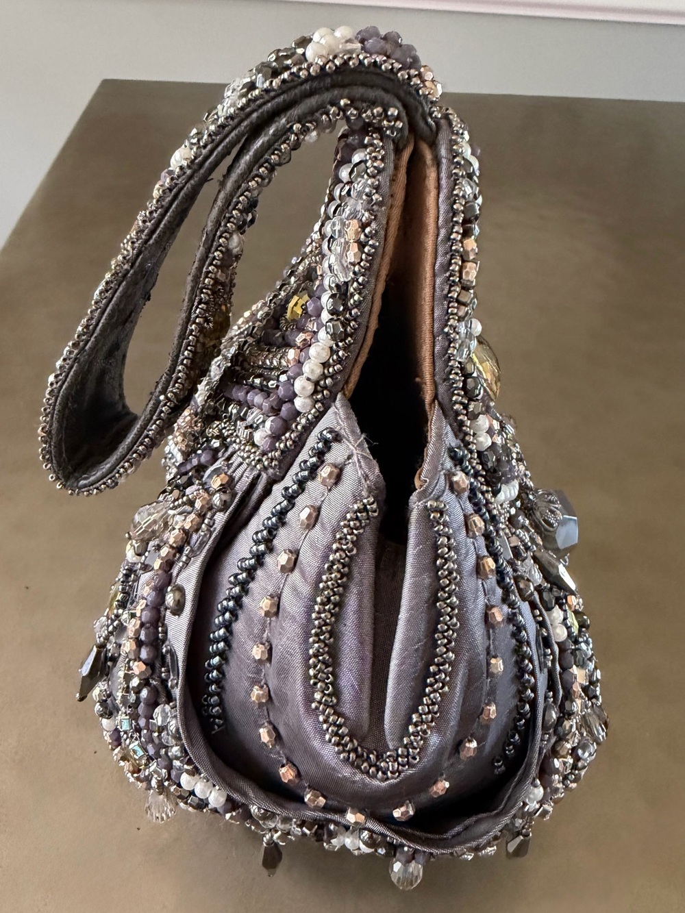 Mary Frances Beaded Gray Evening Wristlet Handbag, Magnetic Closure - Picture 13 of 14
